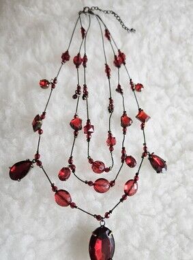 Vintage Garnet Faceted Glass Pendant Necklace